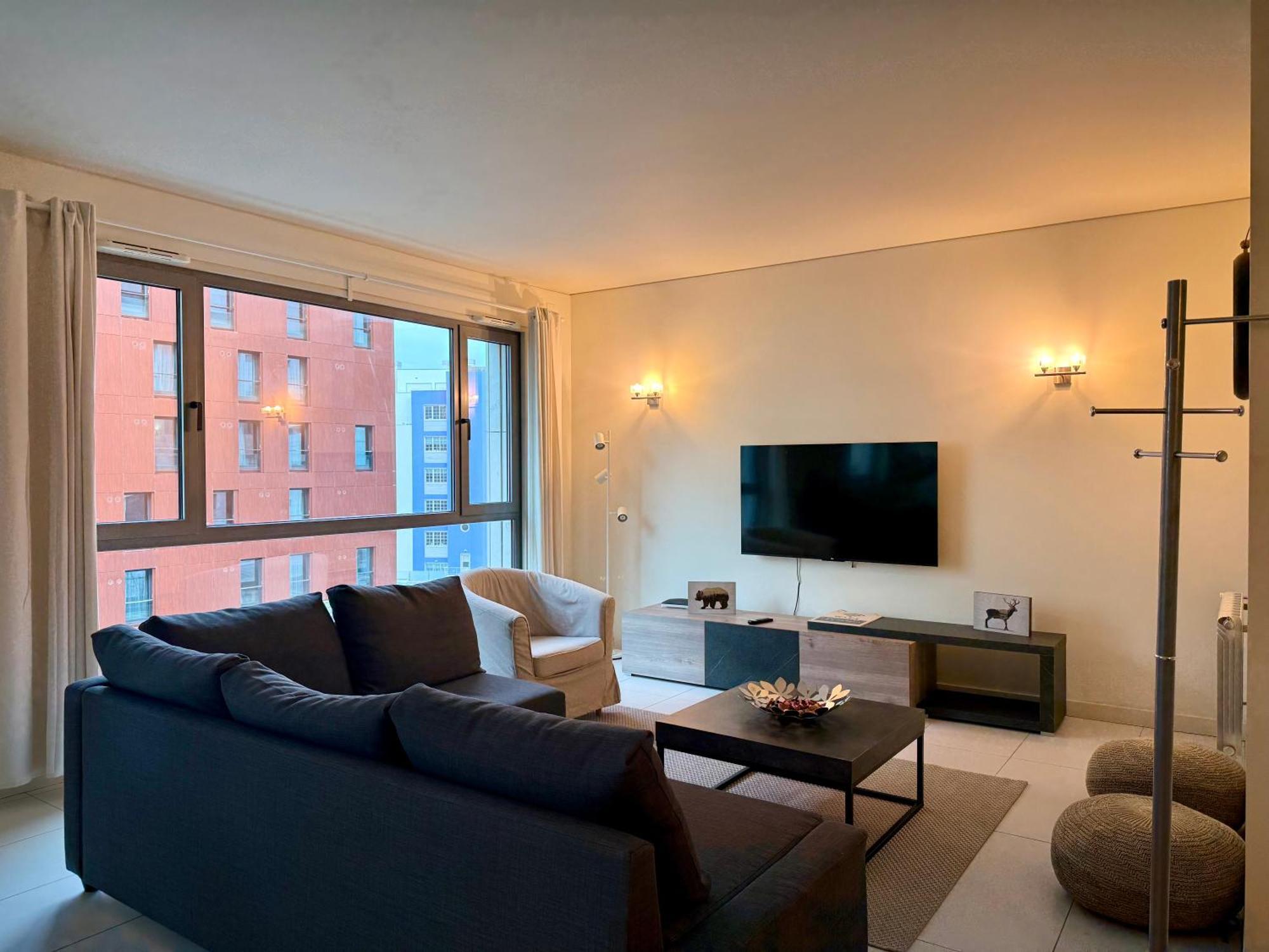 Fernando Pessoa Expo Apartment